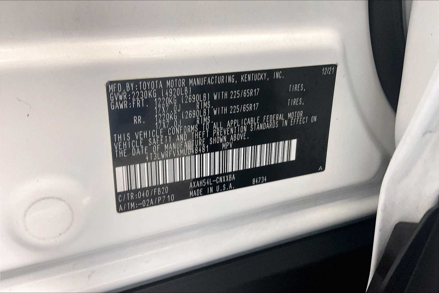 2021 Toyota RAV4 Hybrid LE - Photo 35