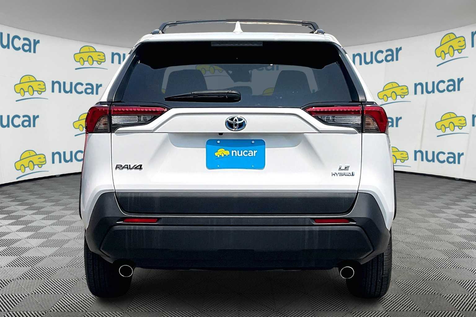 2021 Toyota RAV4 Hybrid LE - Photo 5