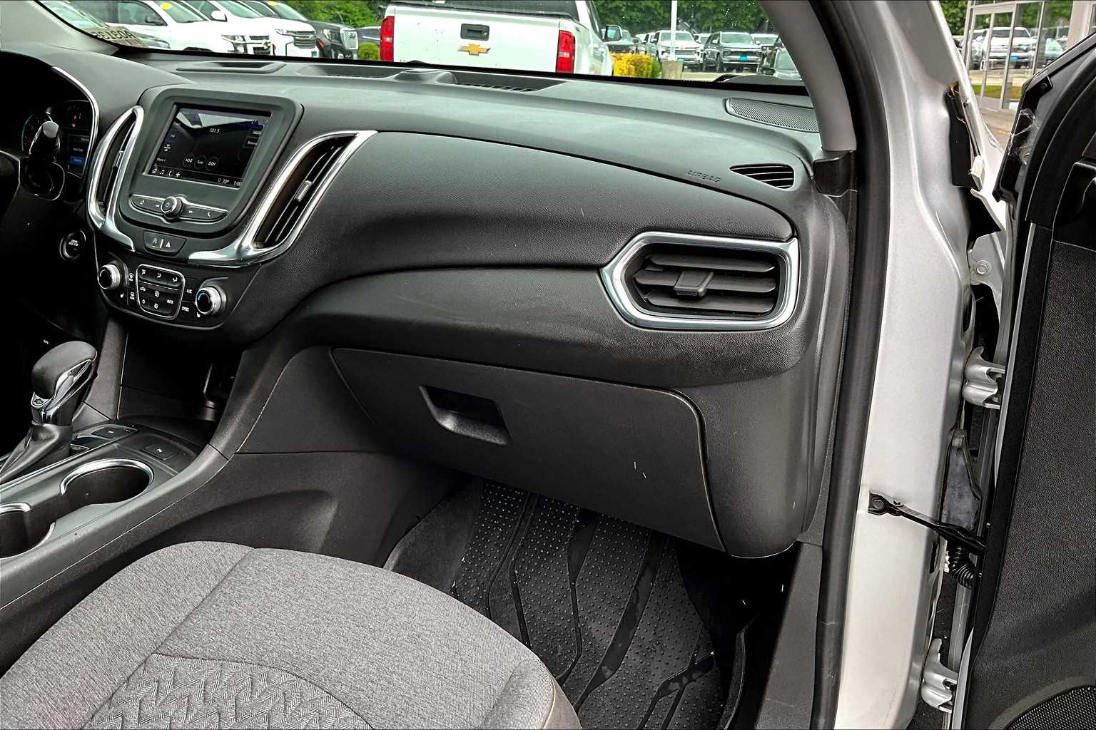 2022 Chevrolet Equinox LT - Photo 13