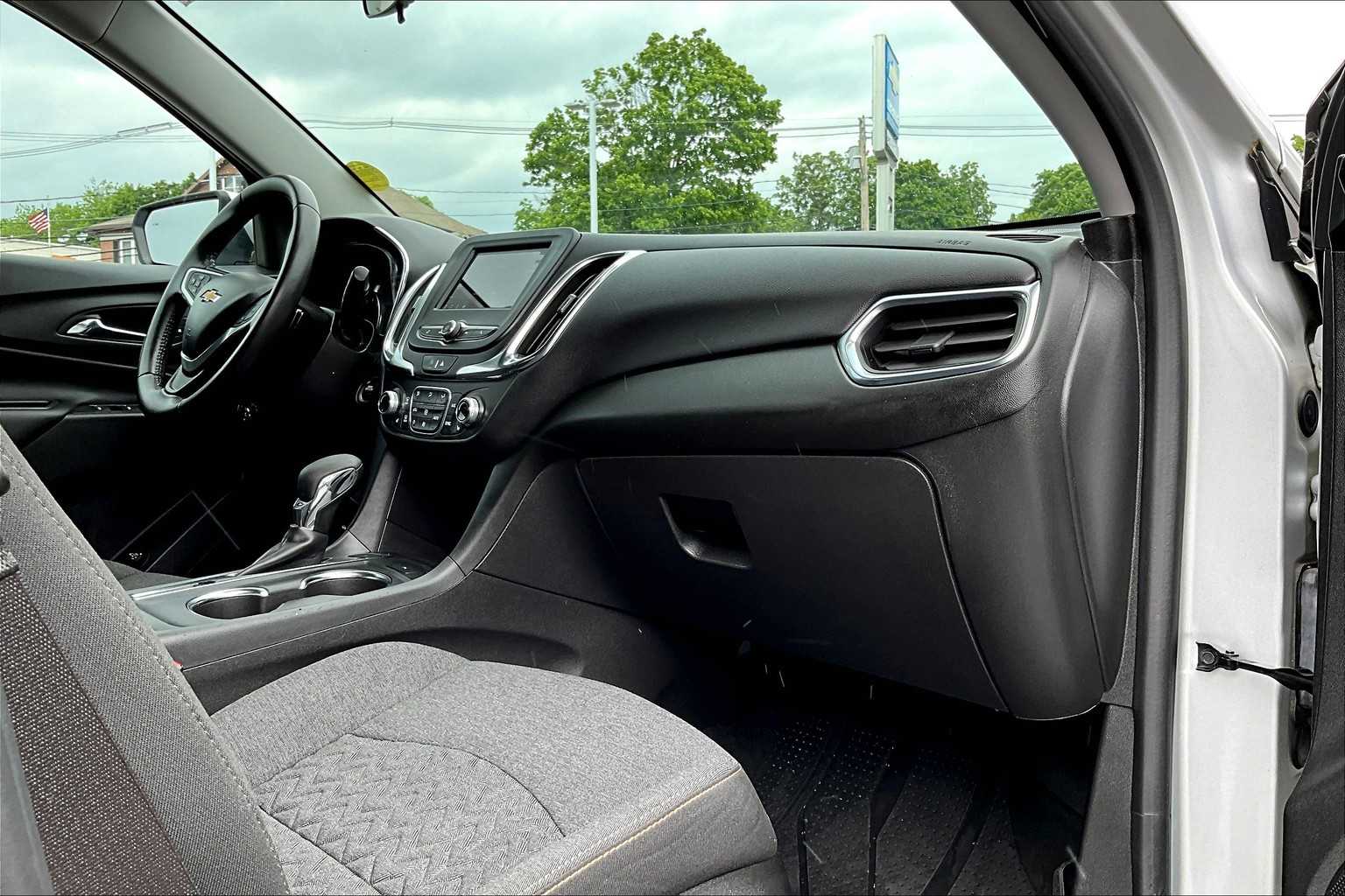 2022 Chevrolet Equinox LT - Photo 14