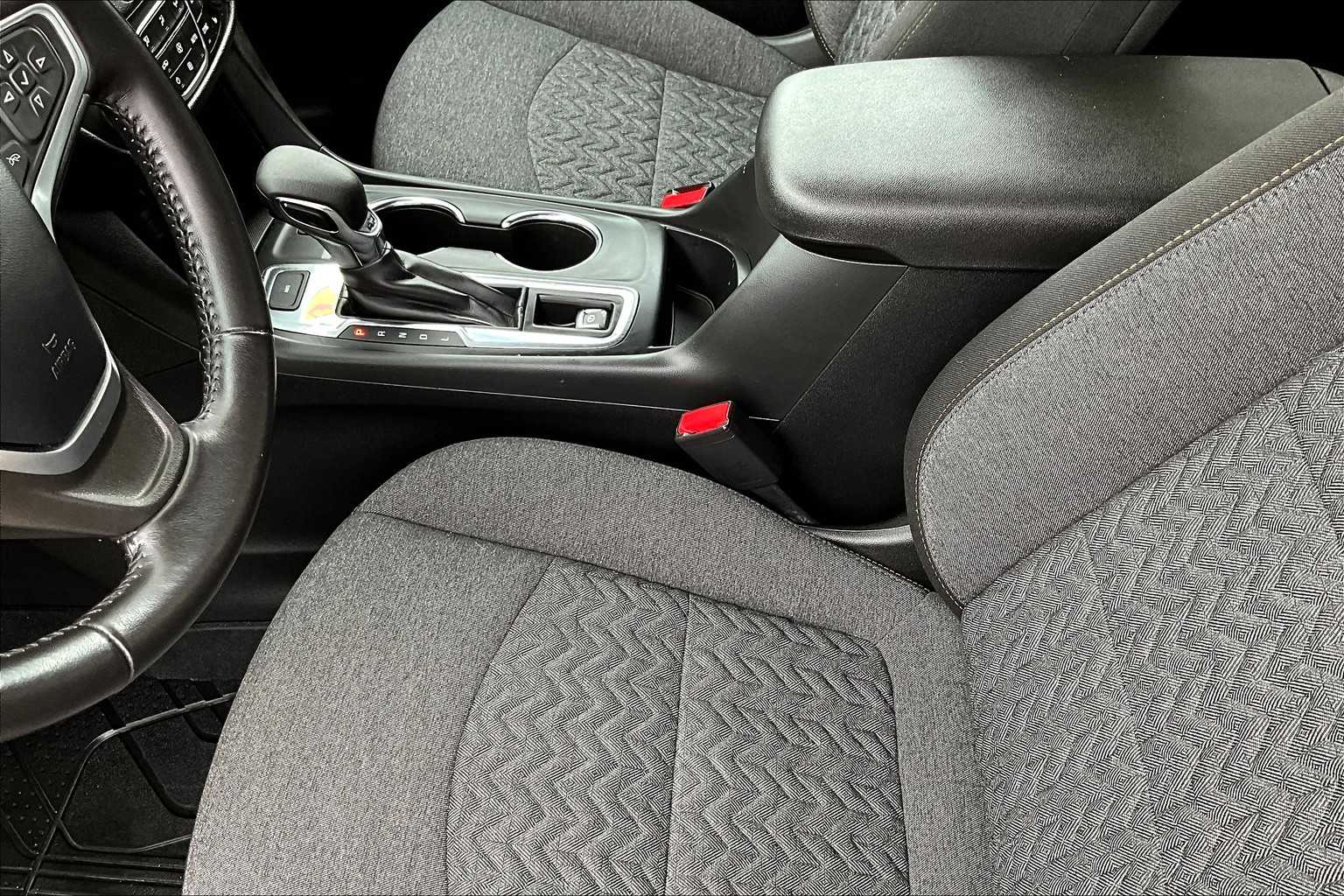 2022 Chevrolet Equinox LT - Photo 20