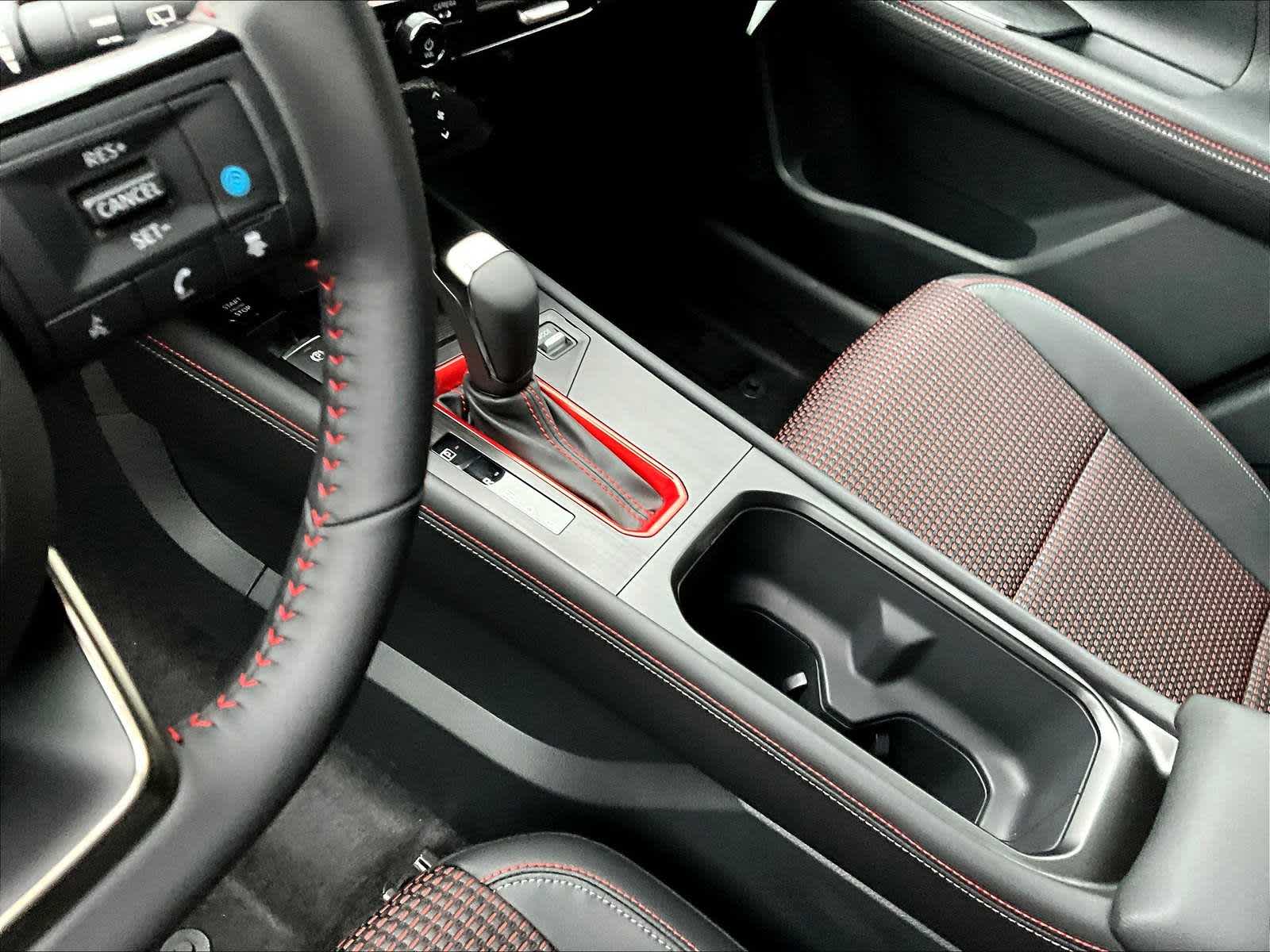 2026 Nissan Kicks SR - Photo 7