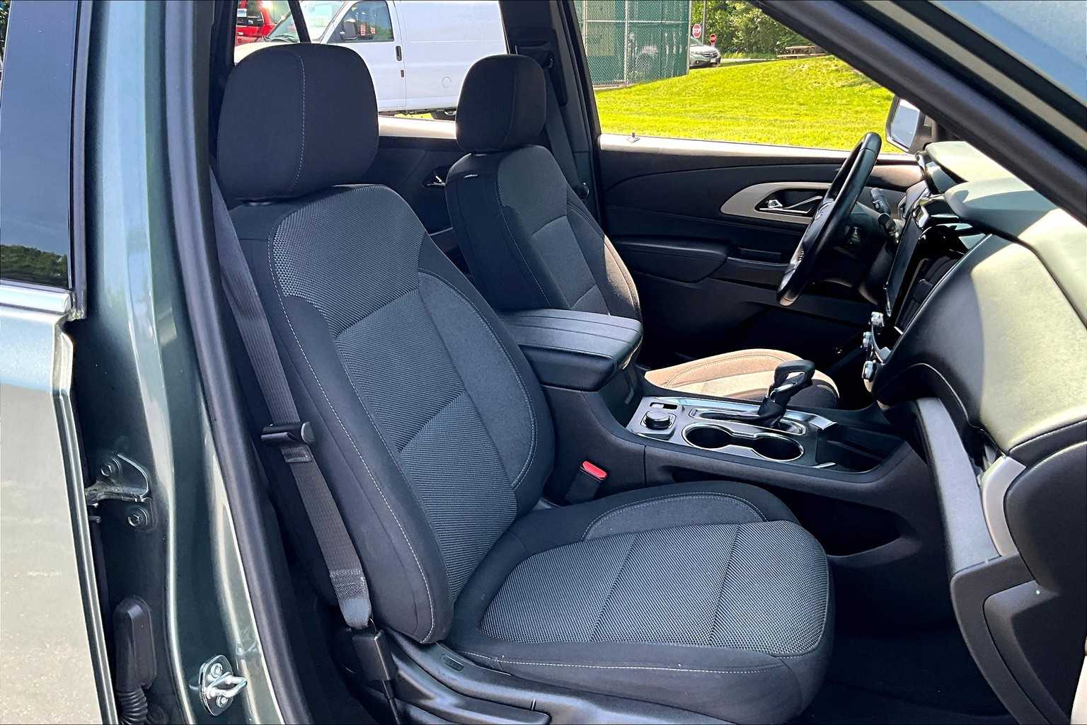 2022 Chevrolet Traverse LT Cloth - Photo 11