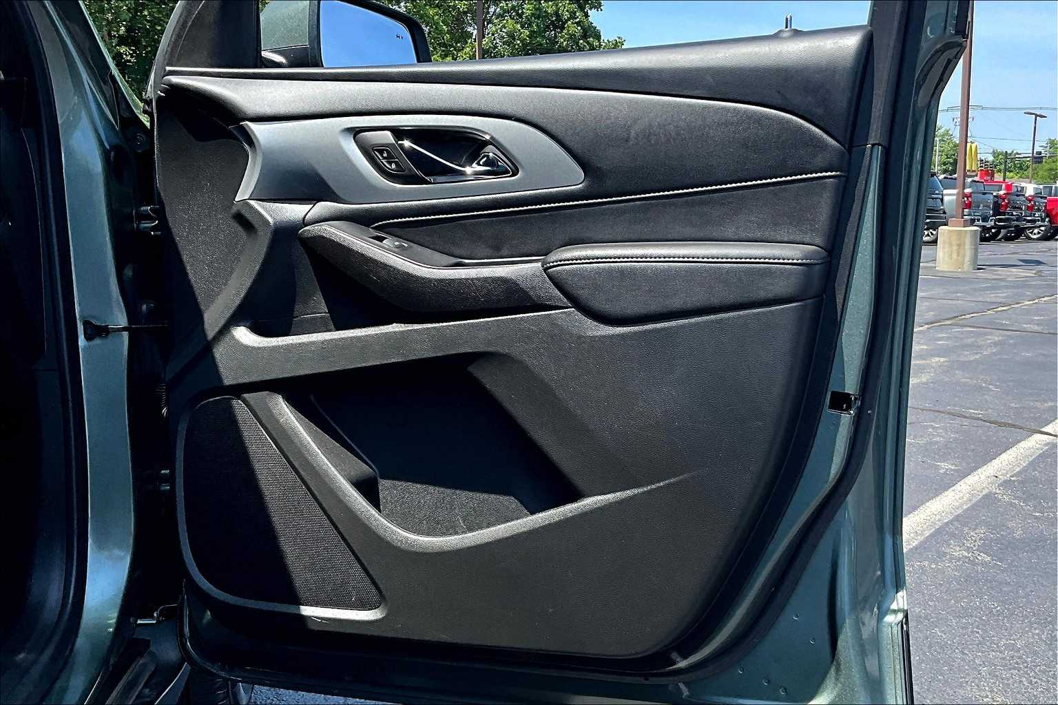 2022 Chevrolet Traverse LT Cloth - Photo 12
