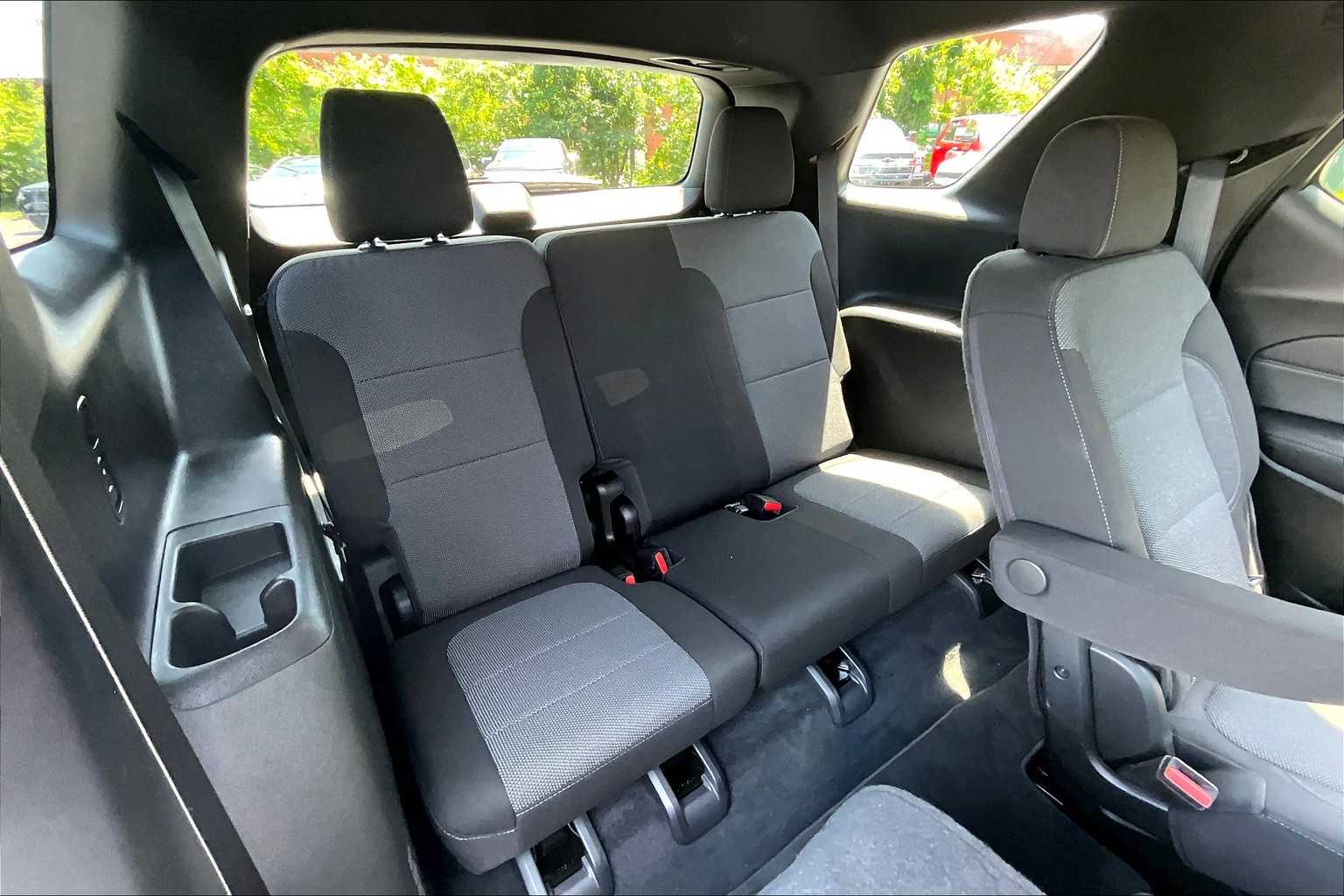 2022 Chevrolet Traverse LT Cloth - Photo 16