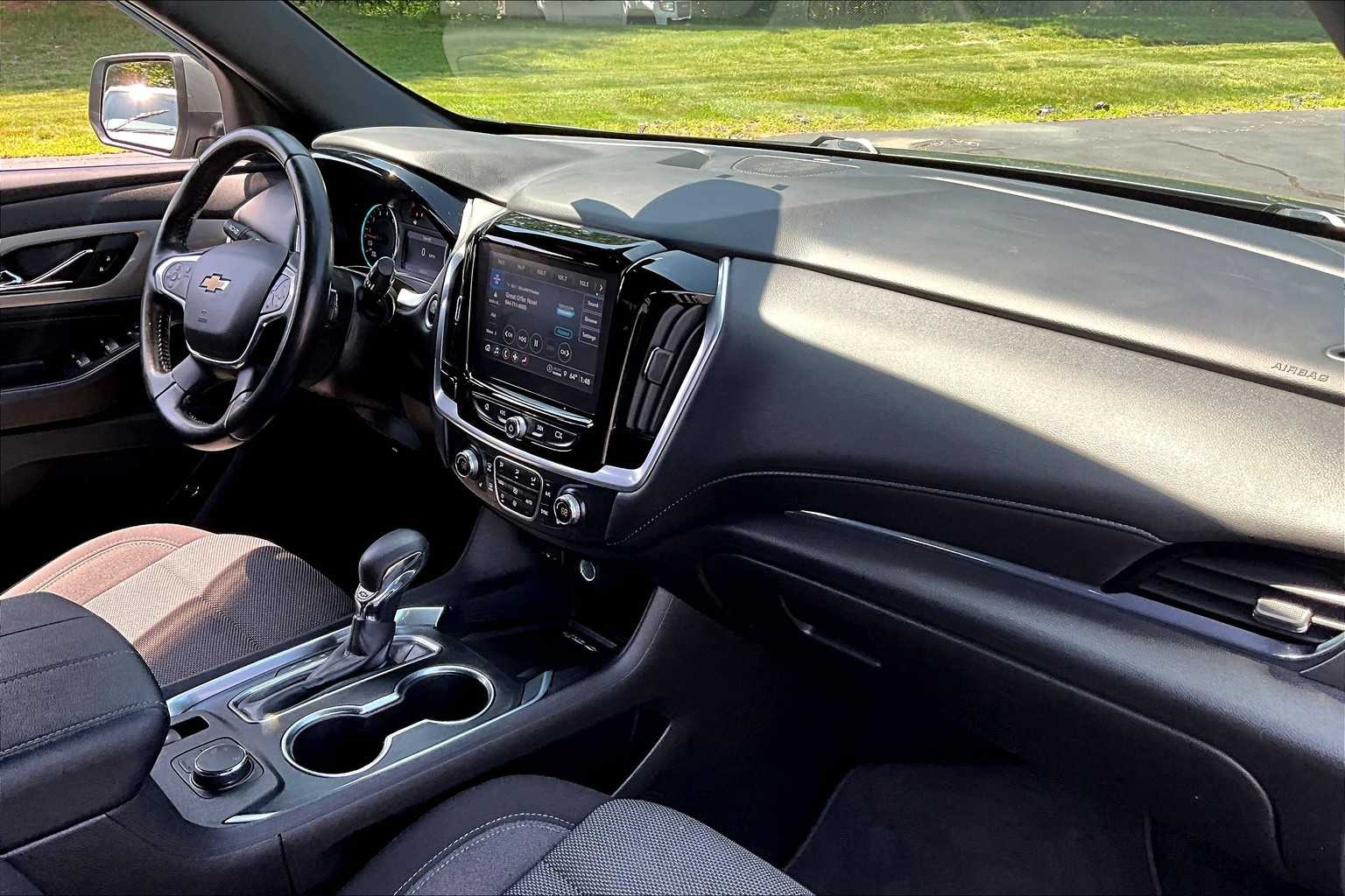 2022 Chevrolet Traverse LT Cloth - Photo 22