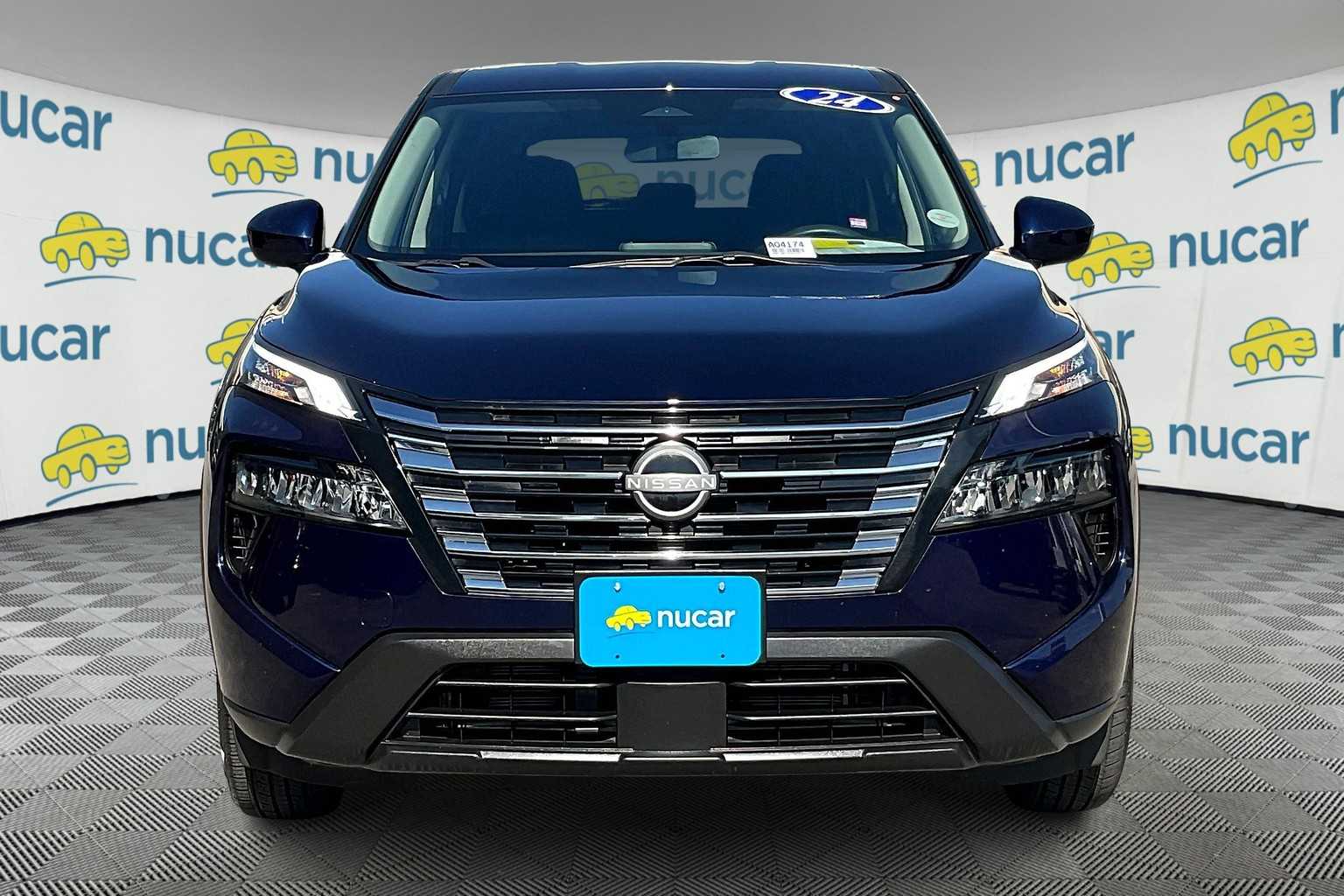 2024 Nissan Rogue SV - Photo 2