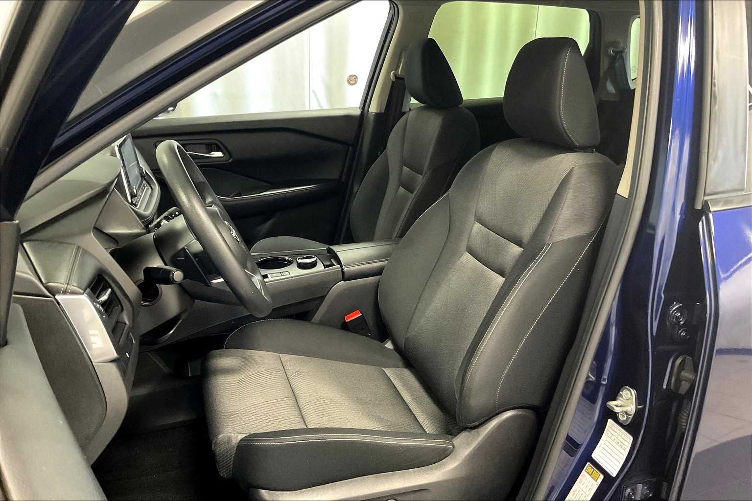 2024 Nissan Rogue SV - Photo 10