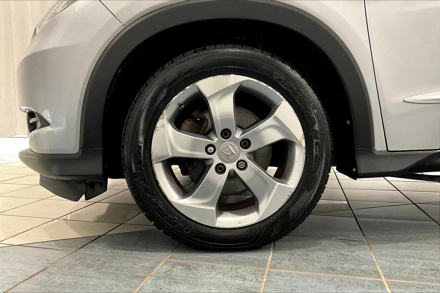 2017 Honda HR-V EX - Photo 7