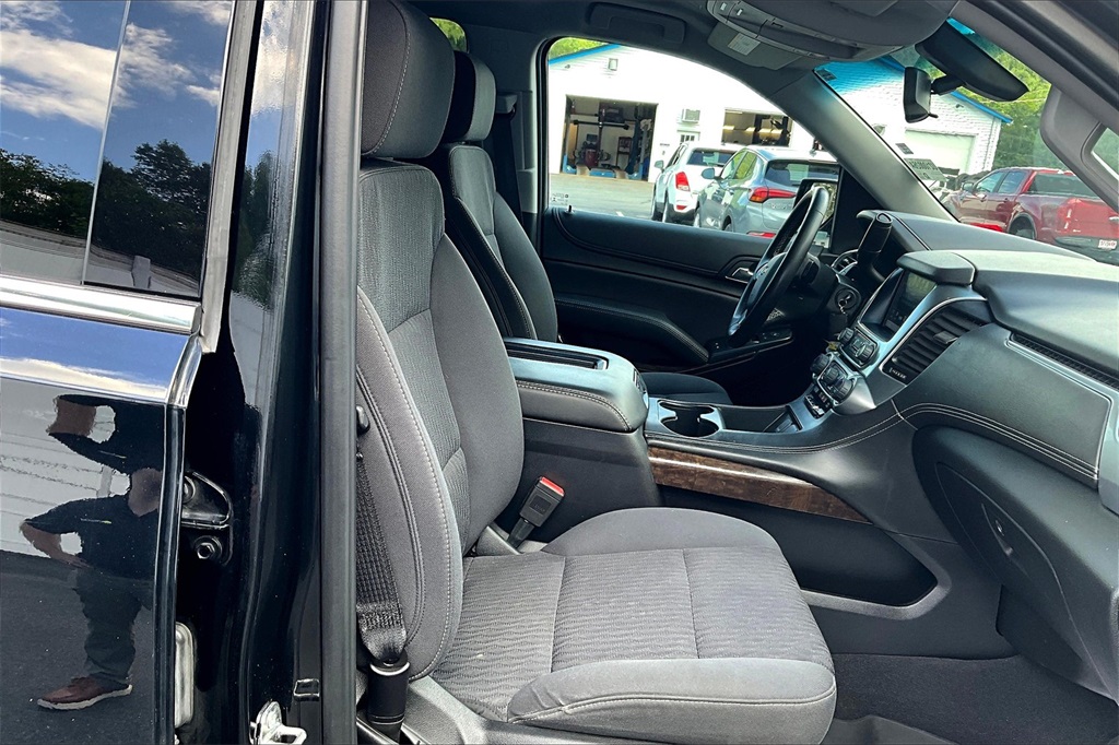 2019 Chevrolet Tahoe LS - Photo 11