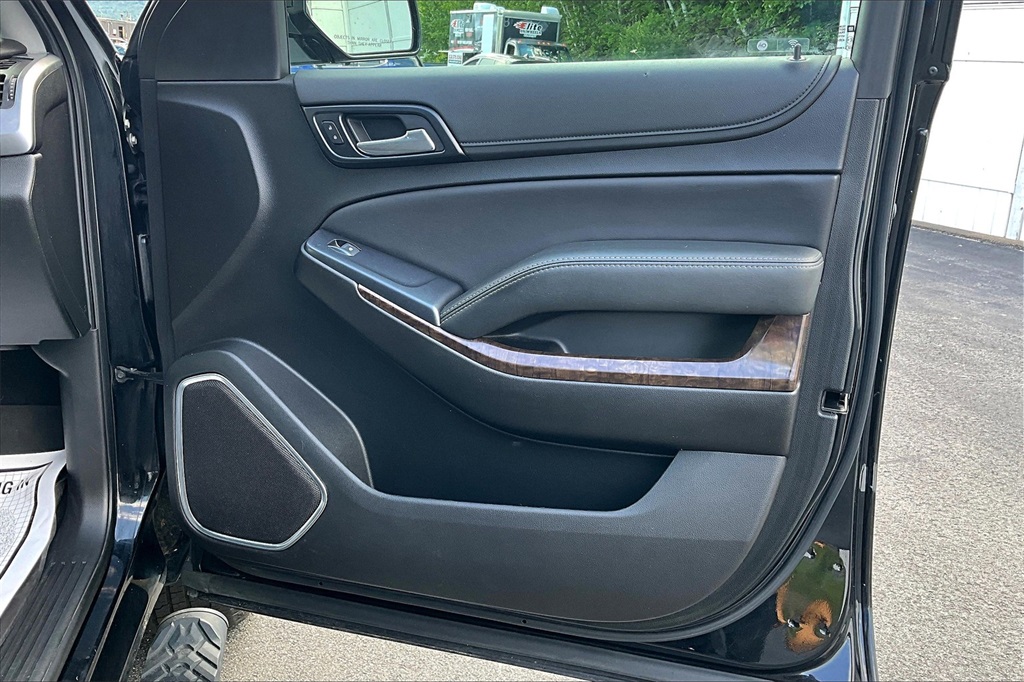2019 Chevrolet Tahoe LS - Photo 12