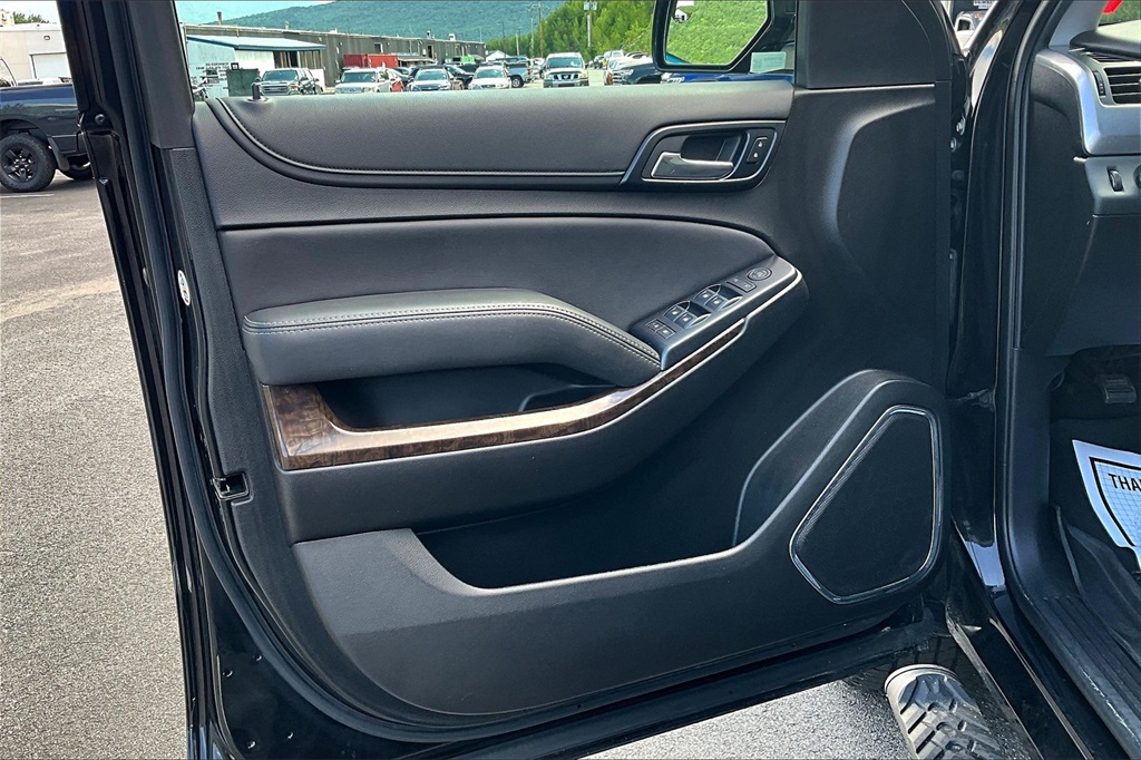 2019 Chevrolet Tahoe LS - Photo 9