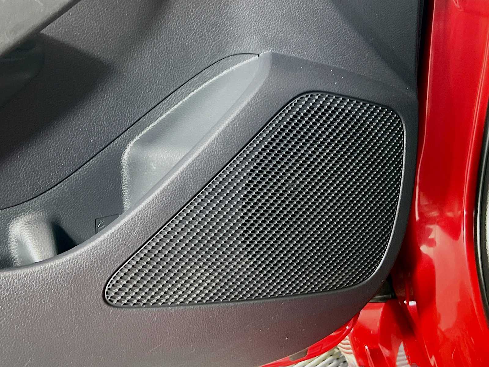 2020 Toyota Corolla LE - Photo 18