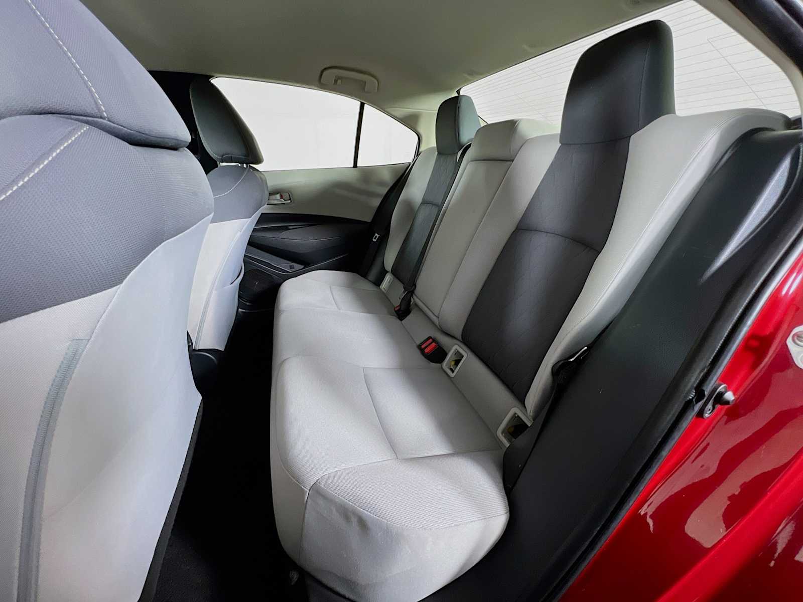 2020 Toyota Corolla LE - Photo 23