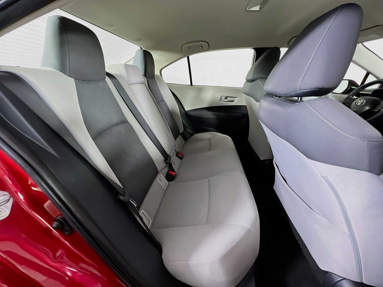 2020 Toyota Corolla LE - Photo 25