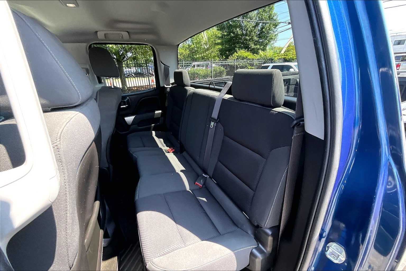 2015 Chevrolet Silverado 2500HD LT - Photo 15