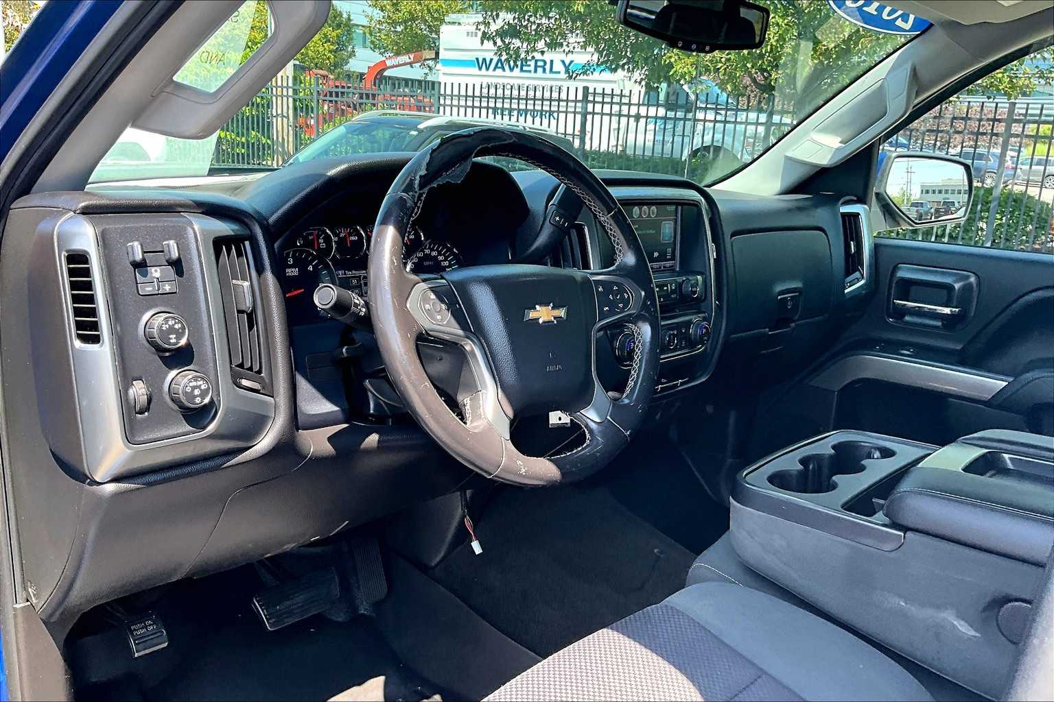 2015 Chevrolet Silverado 2500HD LT - Photo 8