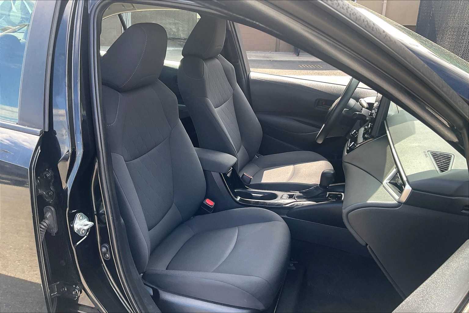 2022 Toyota Corolla LE - Photo 11