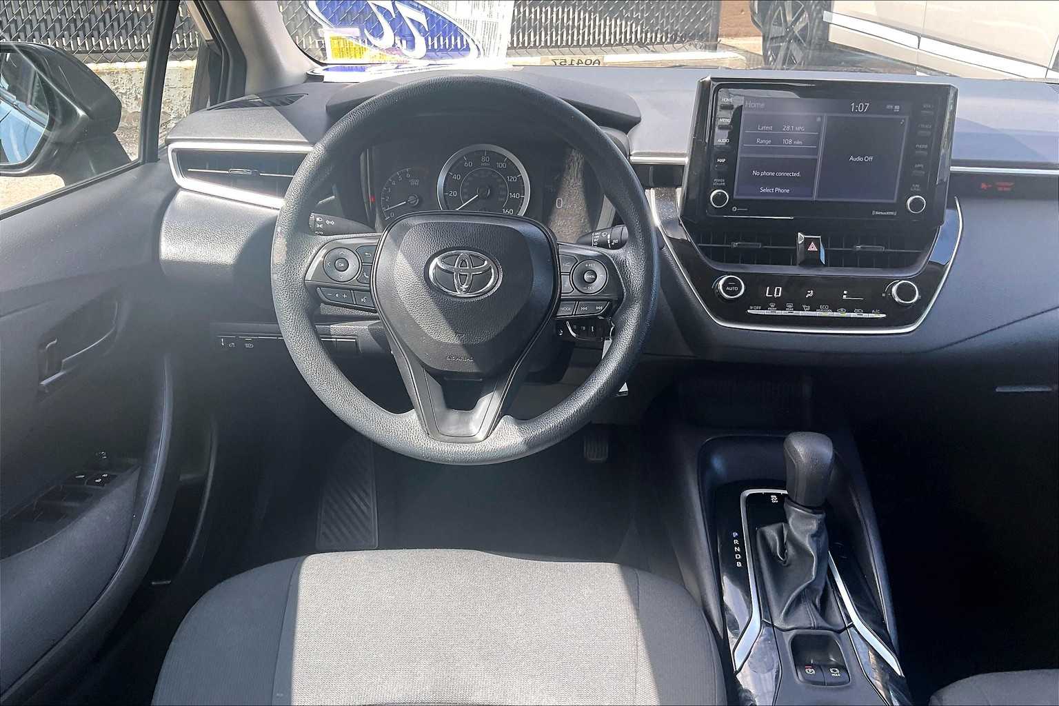 2022 Toyota Corolla LE - Photo 17
