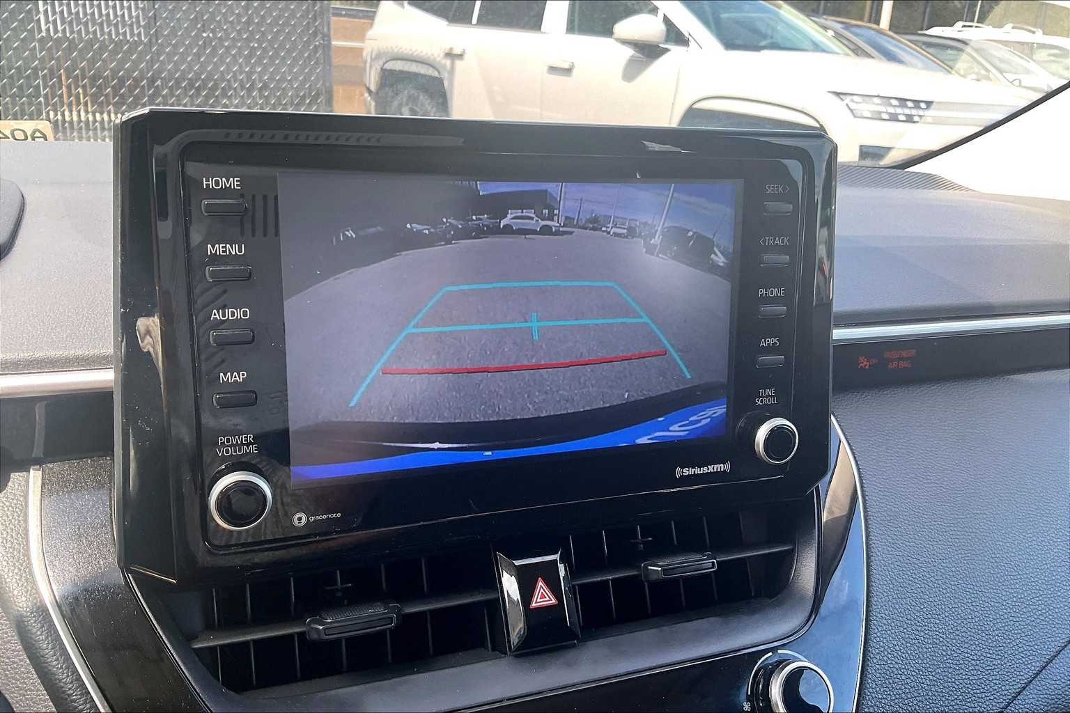 2022 Toyota Corolla LE - Photo 19