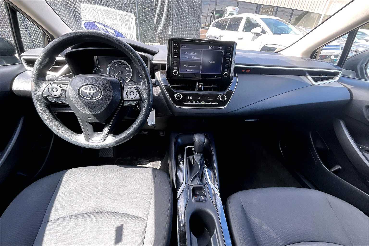 2022 Toyota Corolla LE - Photo 21