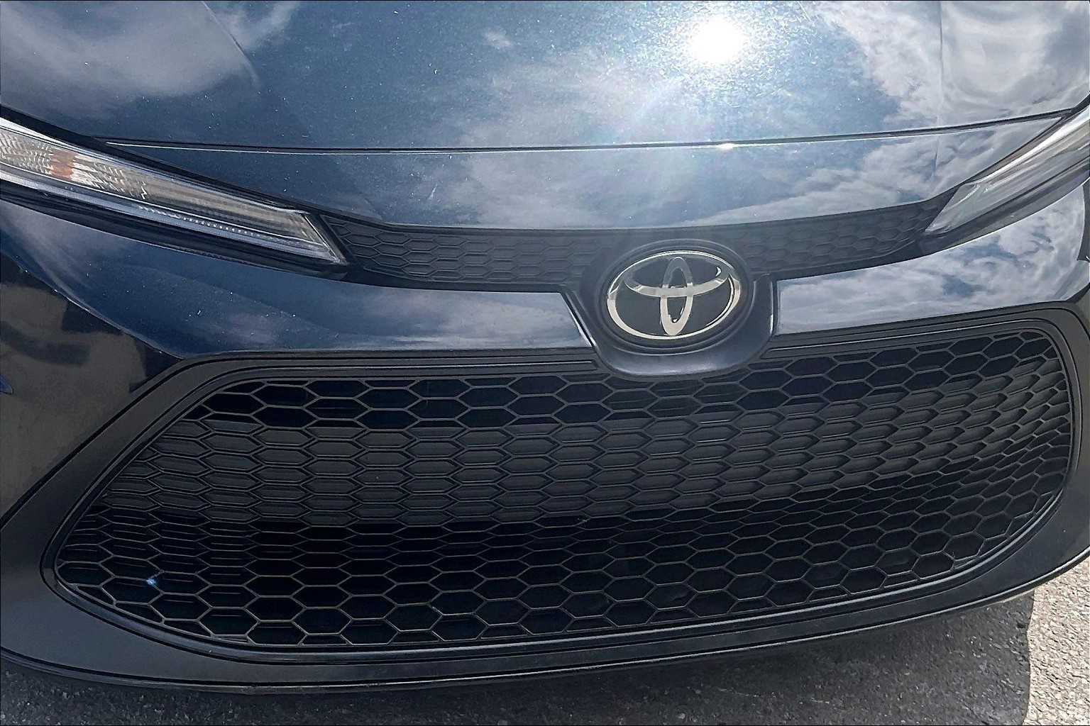 2022 Toyota Corolla LE - Photo 30