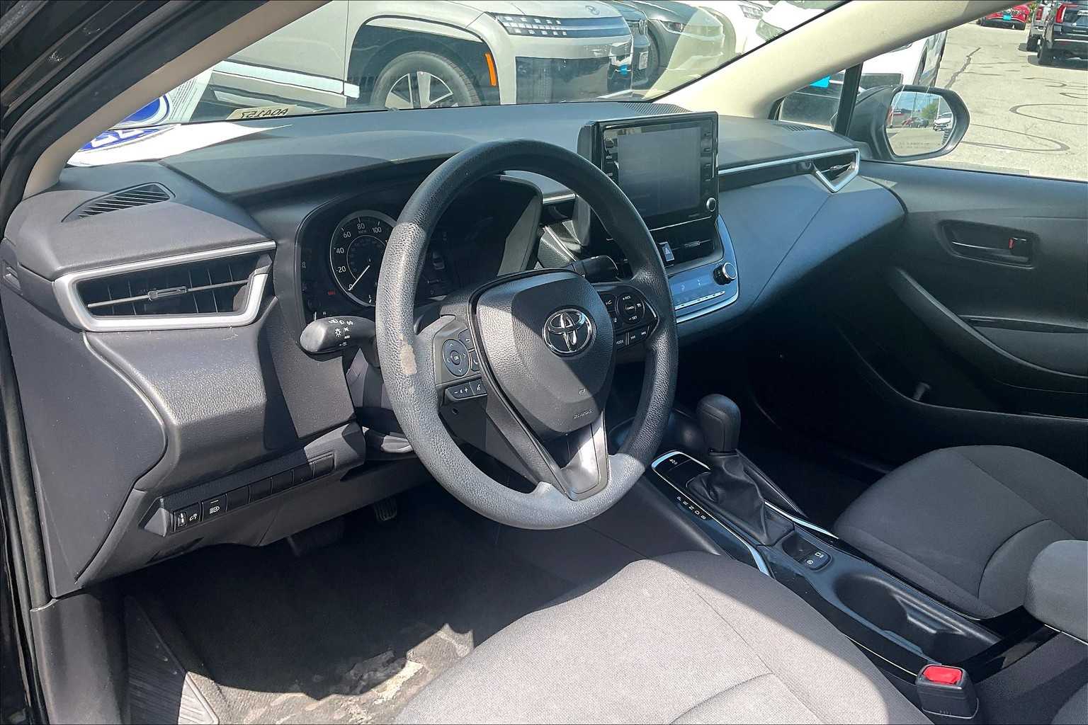 2022 Toyota Corolla LE - Photo 8