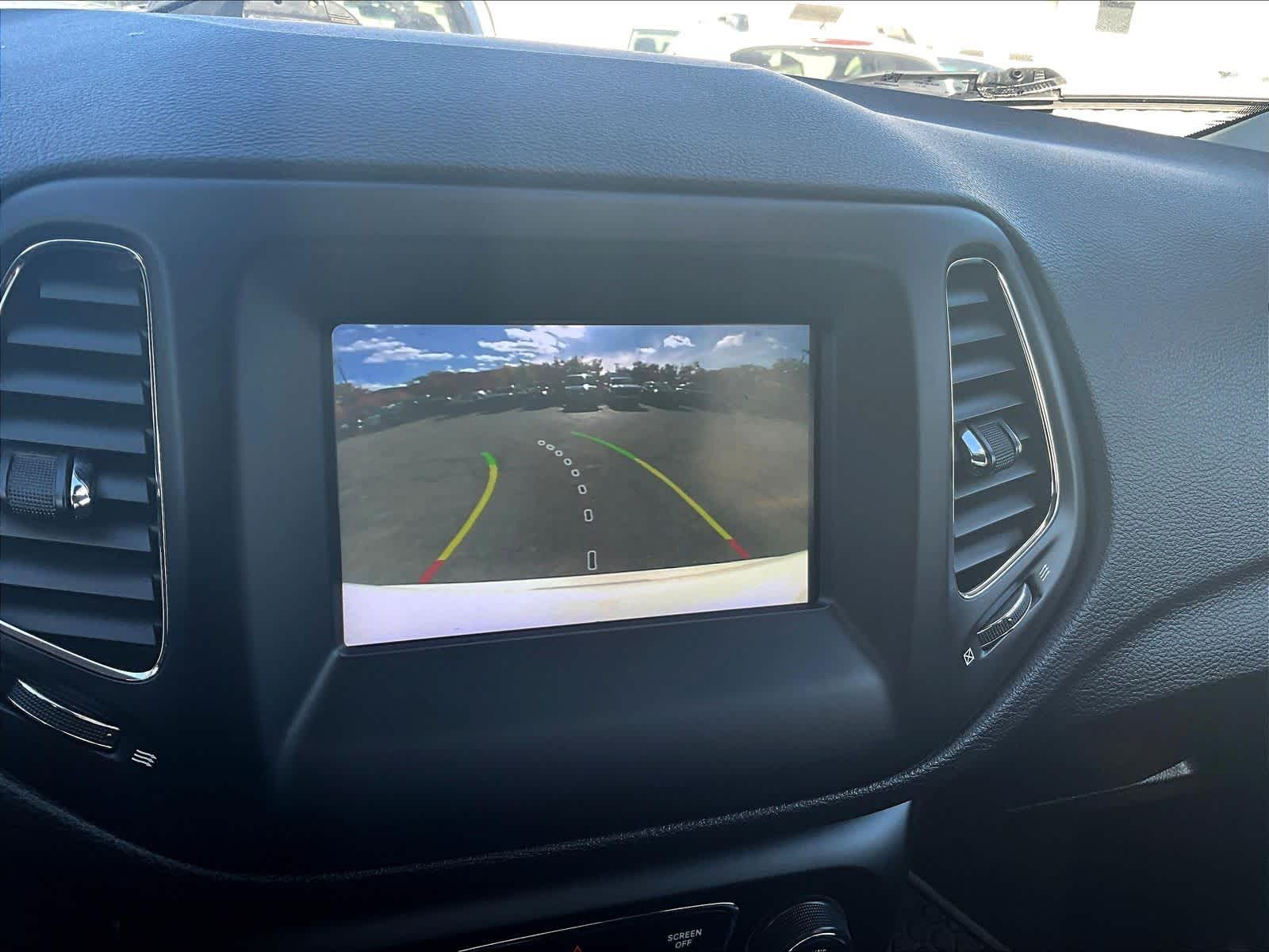 2021 Jeep Compass Latitude - Photo 18