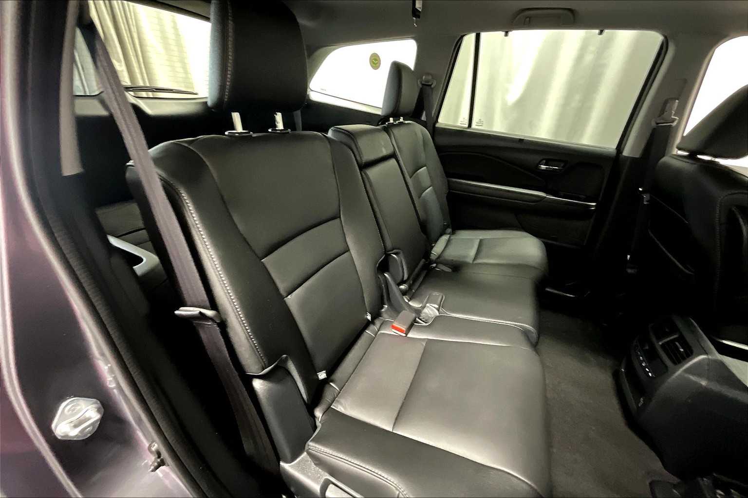 2022 Honda Pilot EX-L - Photo 16