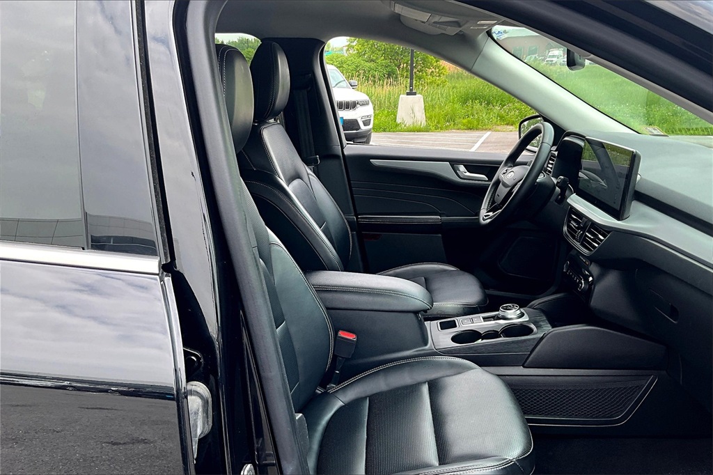 2023 Ford Escape Platinum - Photo 11