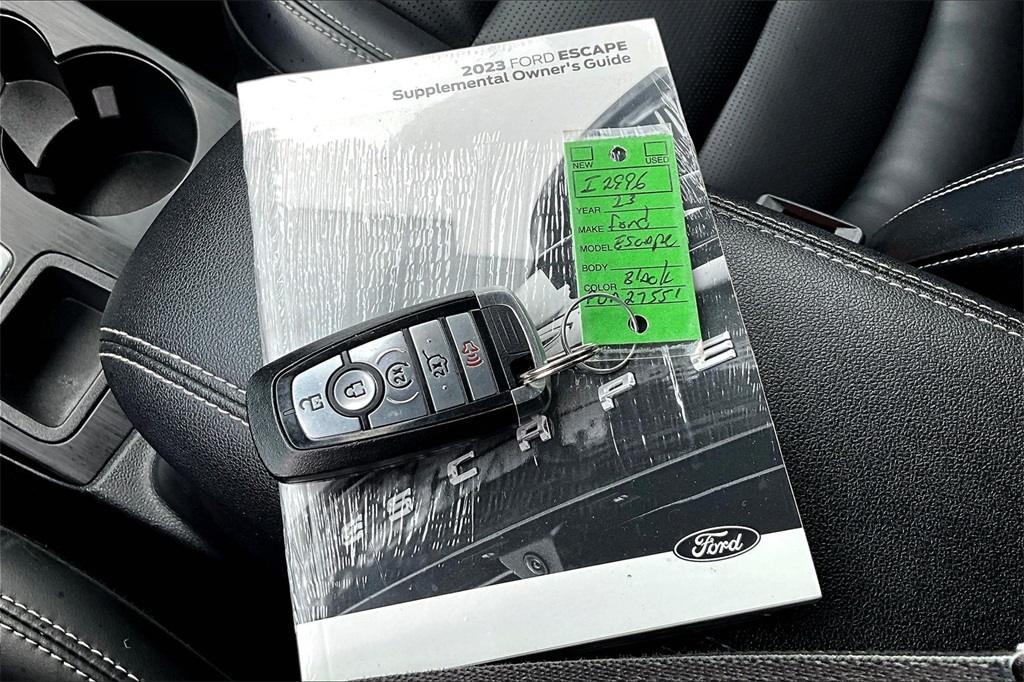 2023 Ford Escape Platinum - Photo 30