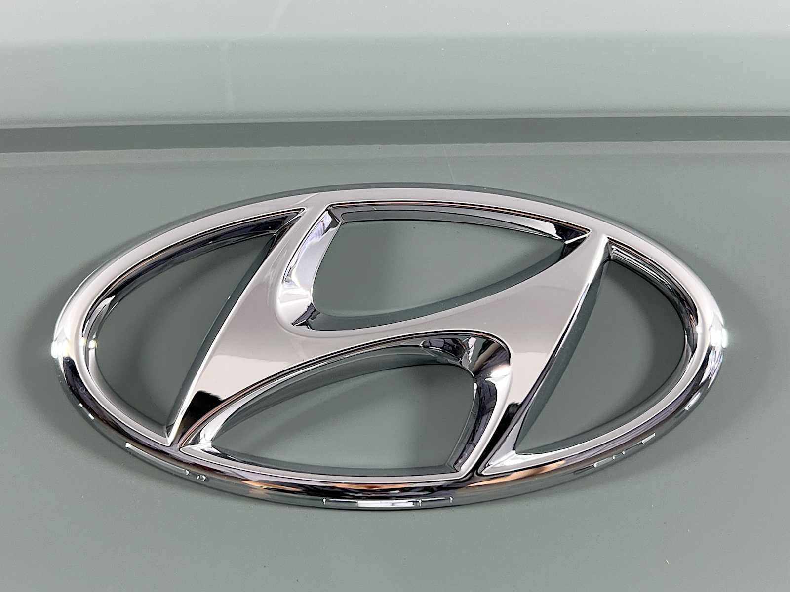 2025 Hyundai Venue SEL - Photo 17