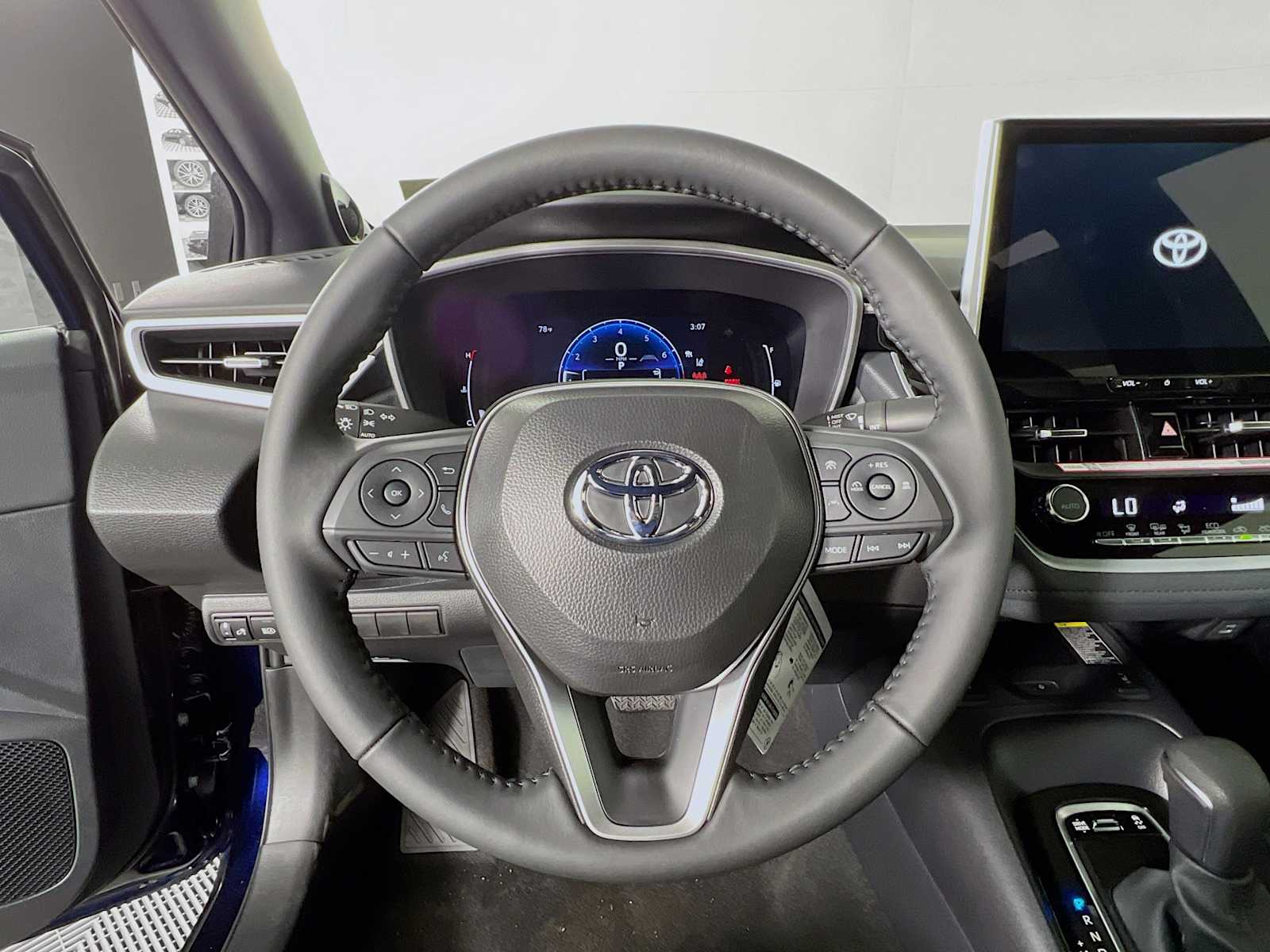 2025 Toyota Corolla XSE - Photo 7