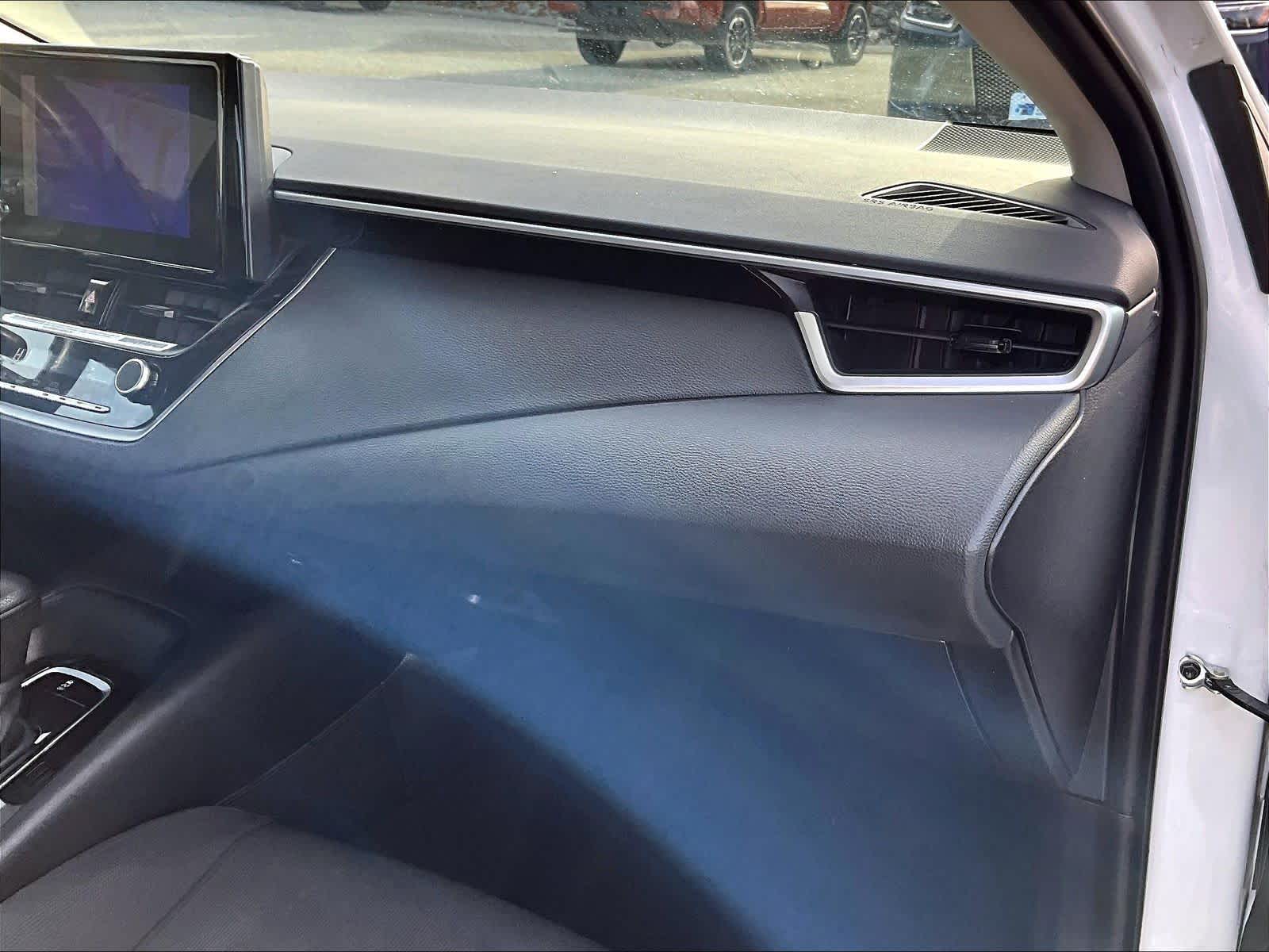 2023 Toyota Corolla LE - Photo 13