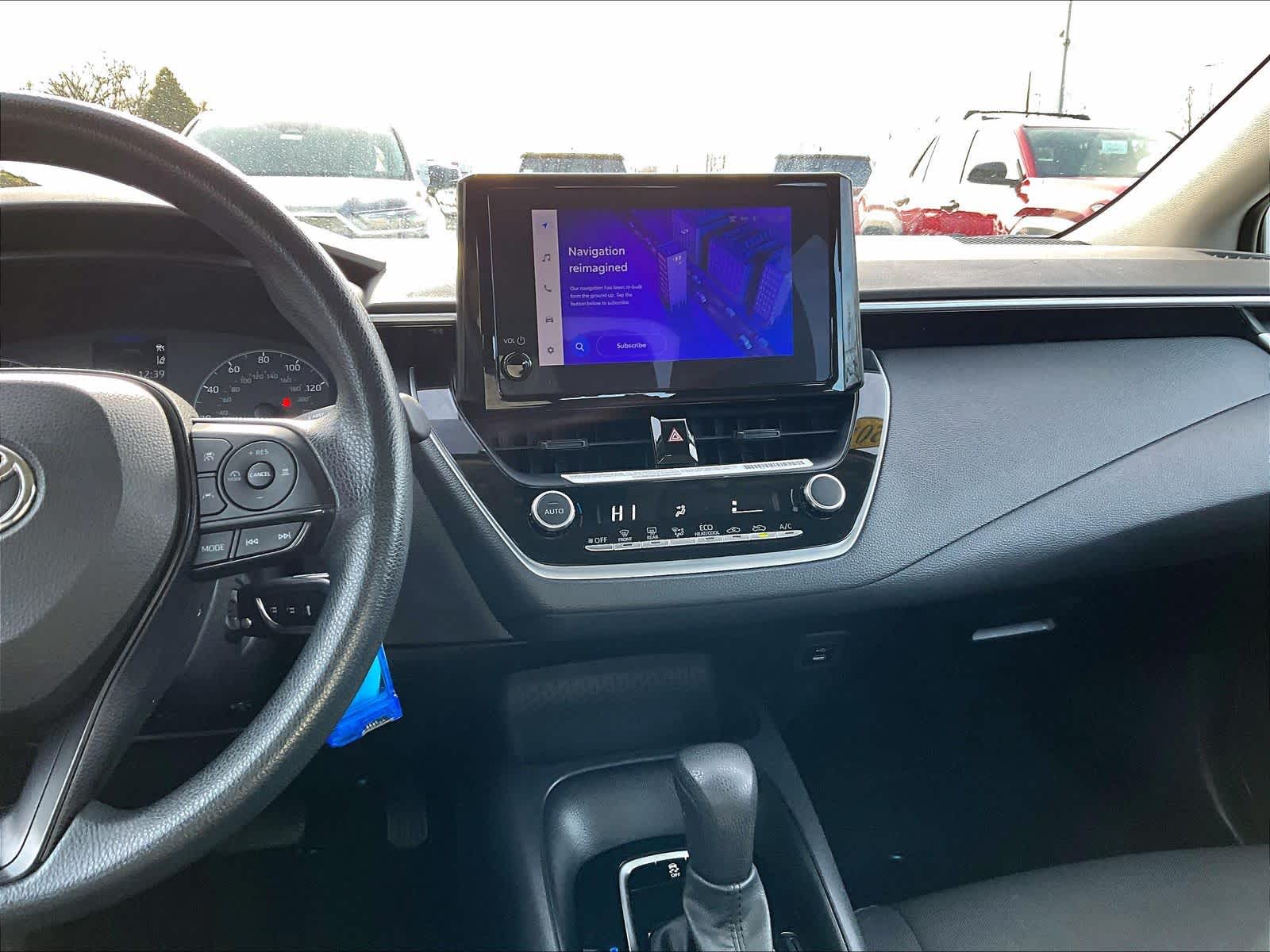 2023 Toyota Corolla LE - Photo 18