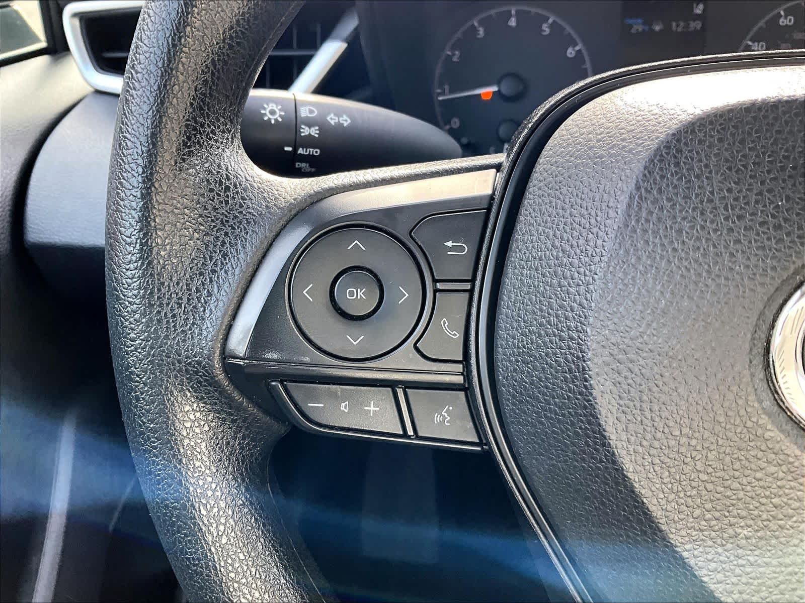 2023 Toyota Corolla LE - Photo 23