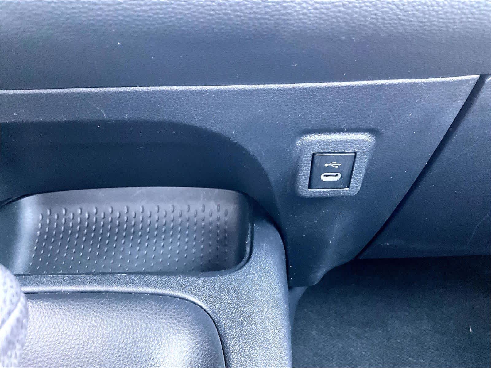 2023 Toyota Corolla LE - Photo 27