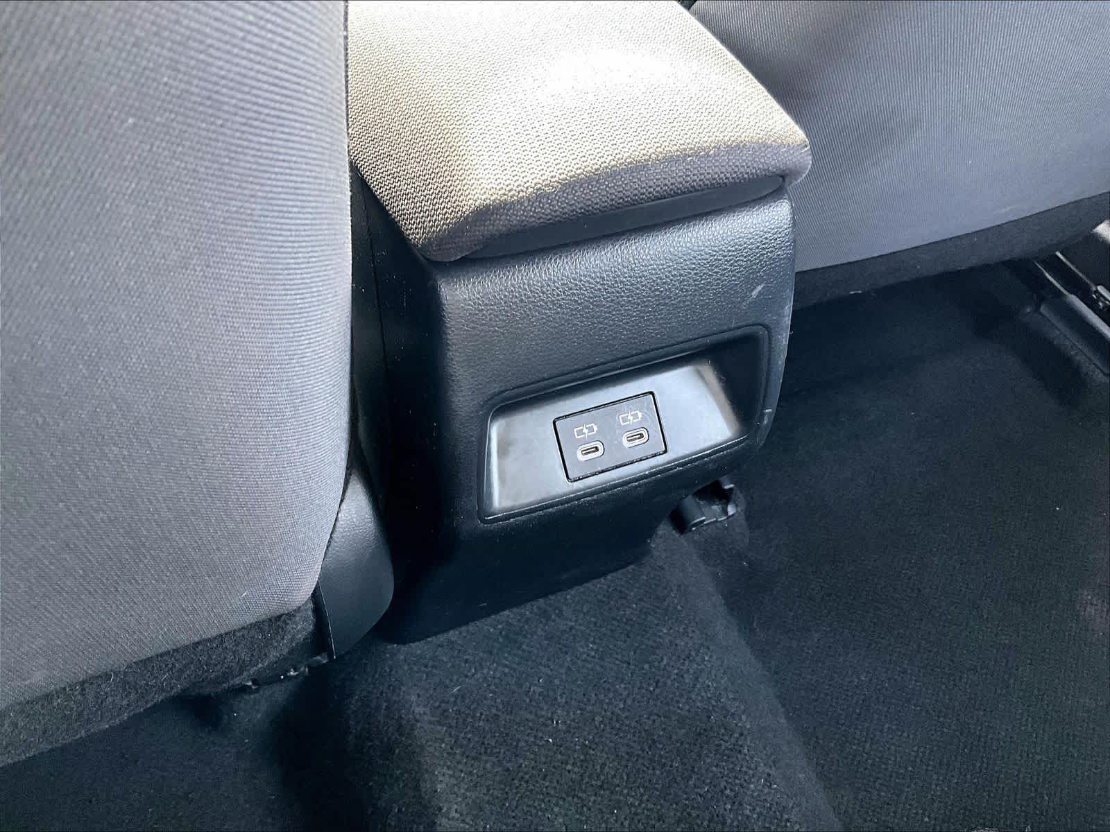 2023 Toyota Corolla LE - Photo 28