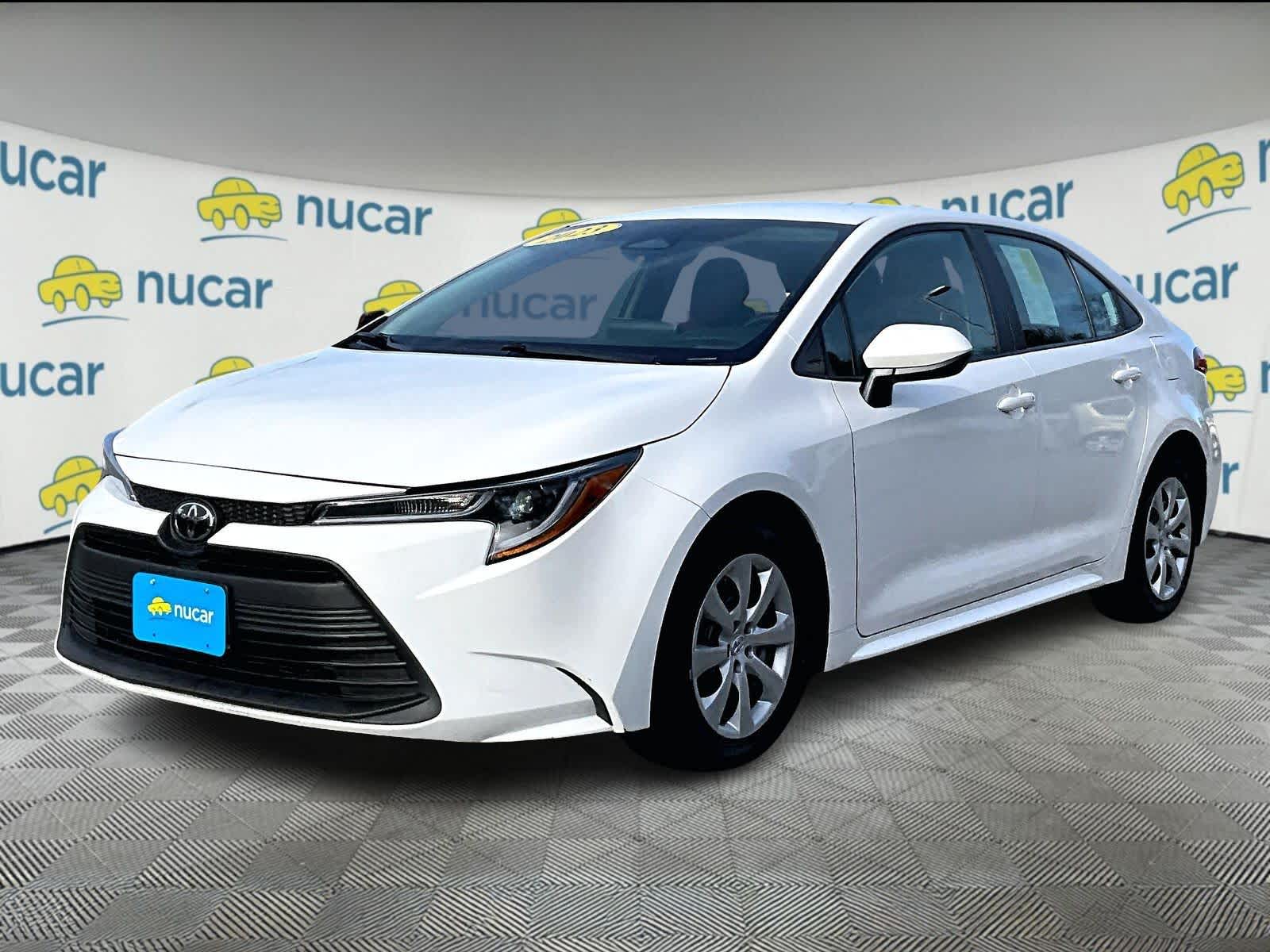 2023 Toyota Corolla LE - Photo 3