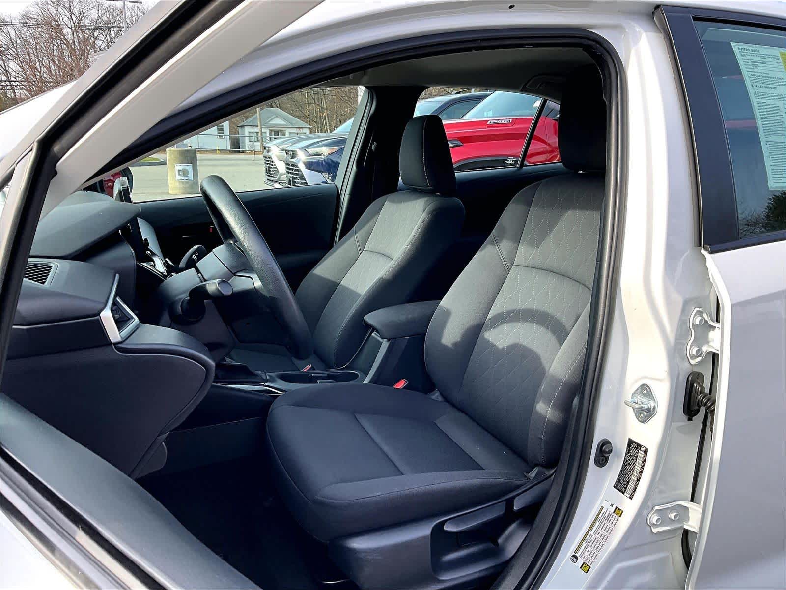 2023 Toyota Corolla LE - Photo 10