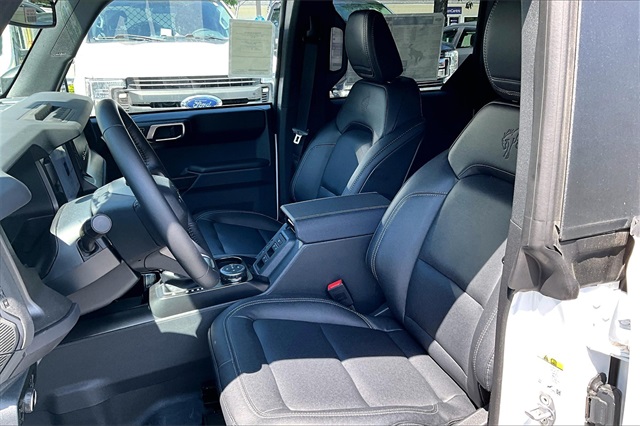 2025 Ford Bronco Badlands - Photo 10