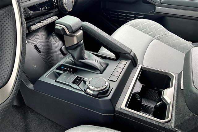 2024 Toyota Tacoma SR5 - Photo 19