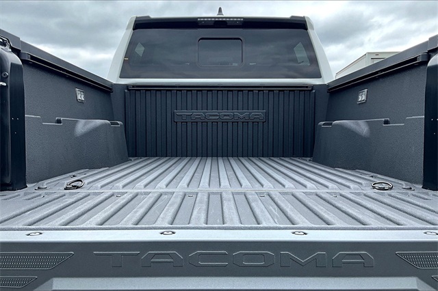 2024 Toyota Tacoma SR5 - Photo 23