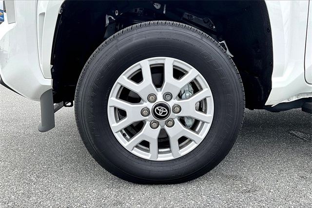 2024 Toyota Tacoma SR5 - Photo 7