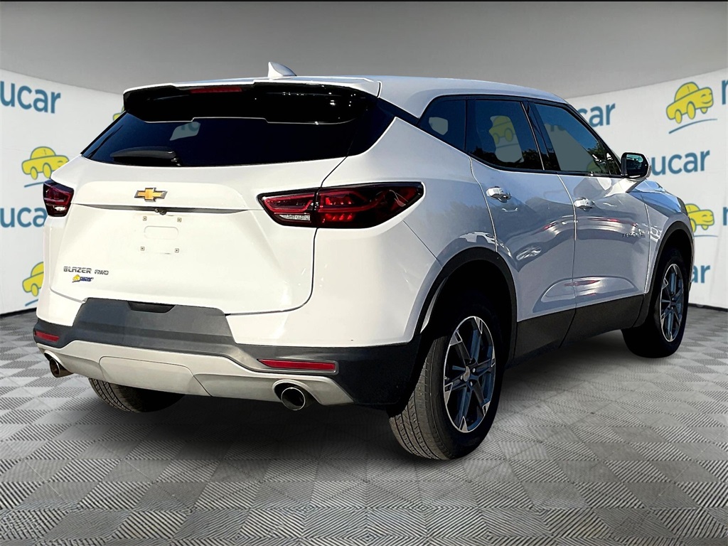 2023 Chevrolet Blazer LT - Photo 6