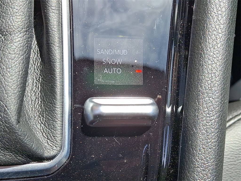 2025 Jeep Compass Limited - Photo 17
