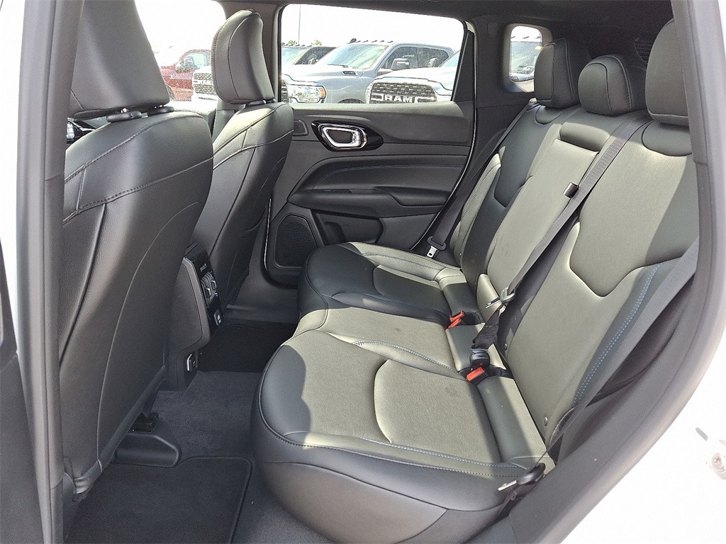 2025 Jeep Compass Limited - Photo 6