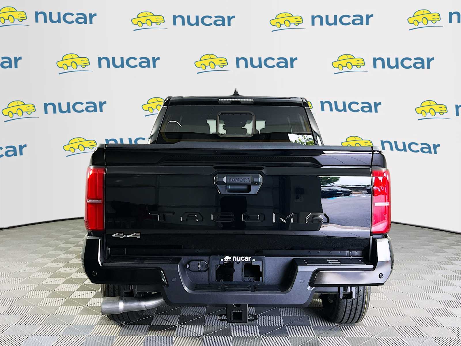 2025 Toyota Tacoma SR5 - Photo 5