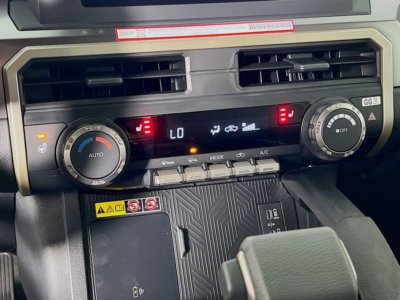 2025 Toyota Tacoma SR5 - Photo 10