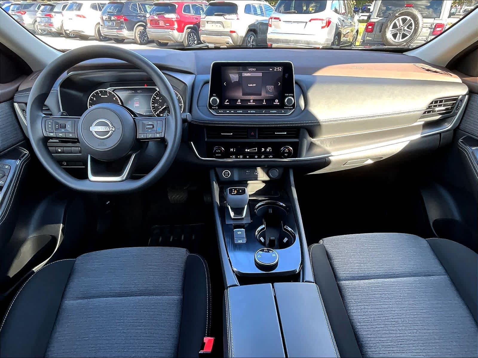 2023 Nissan Rogue SV - Photo 21